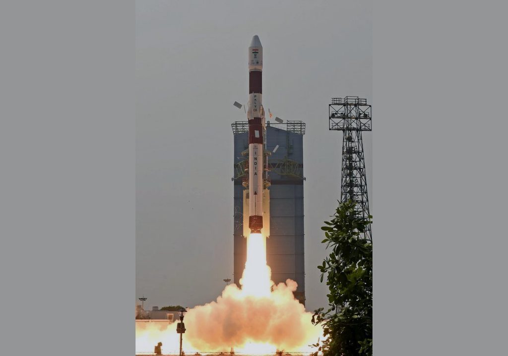EE3105 – Beyond Sky : New Space Technology and Applications  (2026-present)